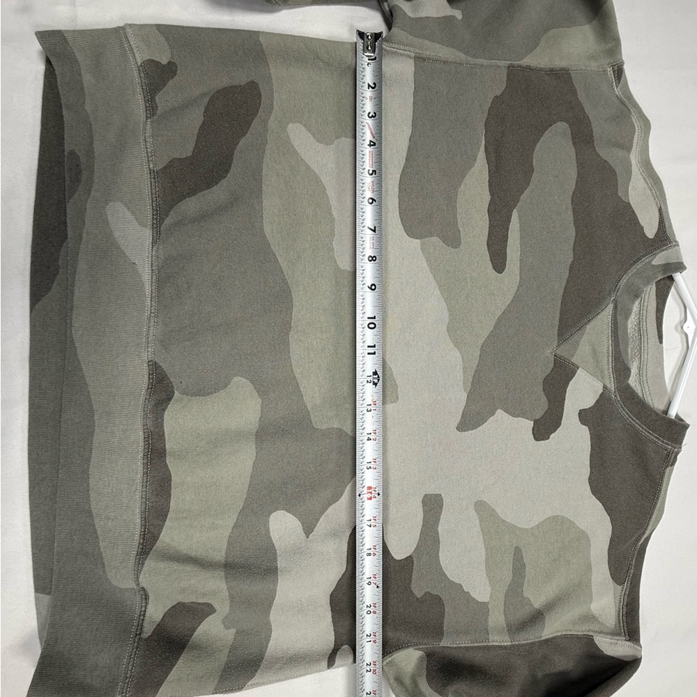 Abercrombie & Fitch Soft A&F Collection Gray and Olive Camo Crew Sweatshirt - Picture 10 of 12